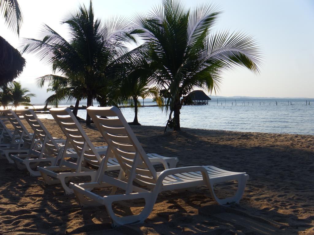Amatique Bay Hotel Puerto Barrios Exterior photo